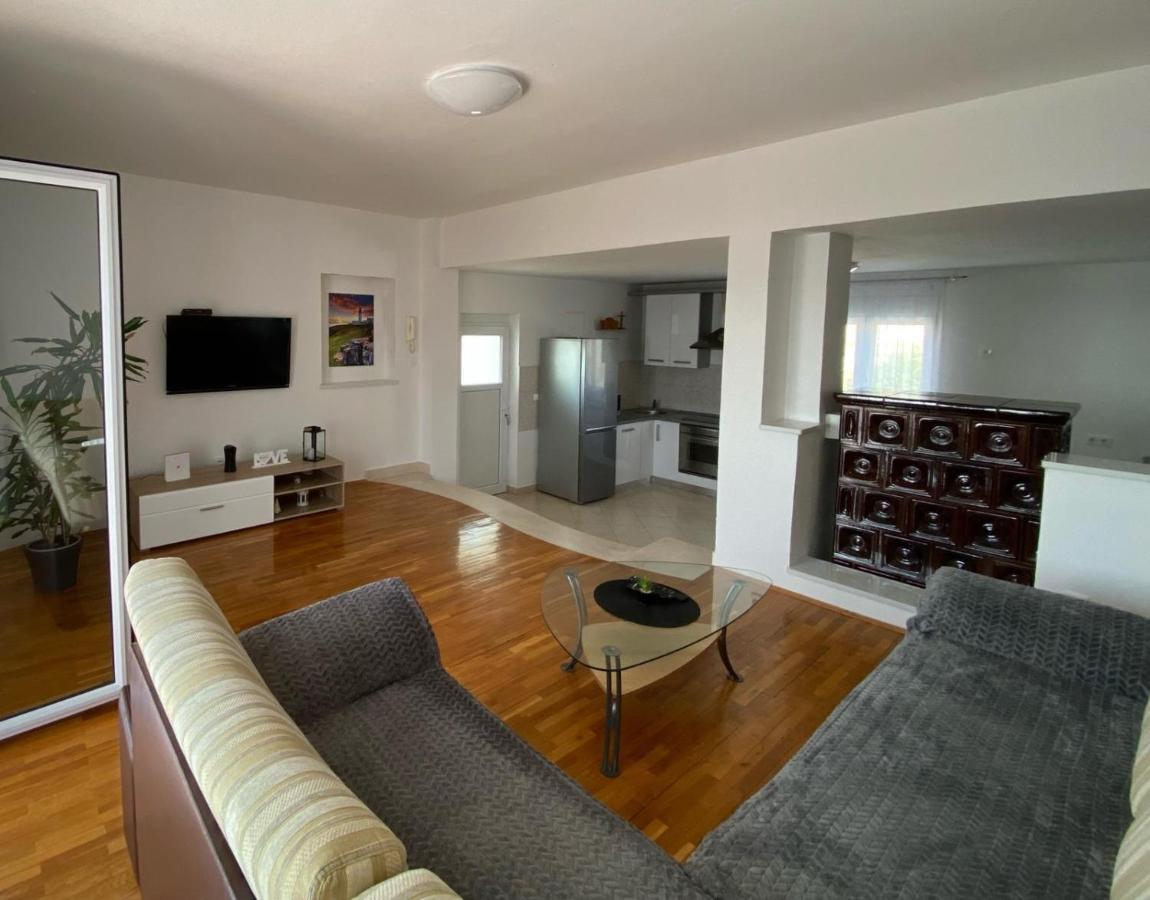 Apartments With A Parking Space Maslenica, Novigrad - 12636 贾塞尼采 外观 照片
