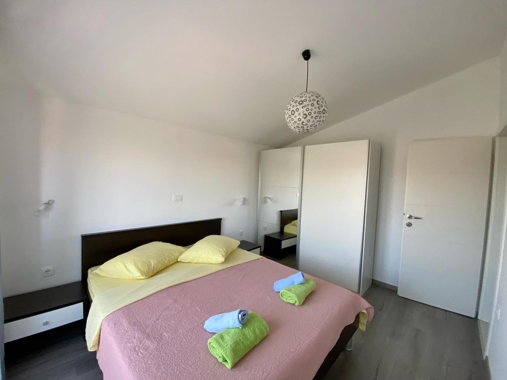 Apartments With A Parking Space Maslenica, Novigrad - 12636 贾塞尼采 客房 照片